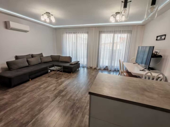 Дава се под наем Тристаен апартамент в София, Малинова долина - 76 кв.м за 699 € - Снимка #1