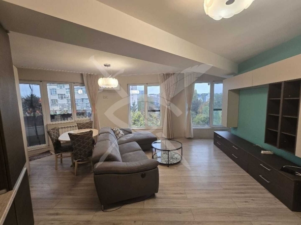 Дава се под наем Двустаен апартамент в София, Студентски град - 90 кв.м за 715 € - Снимка #1