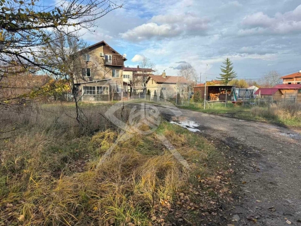 Парцел в с. Волуяк, Област София-град - 550 кв.м за 182 €/кв.м - Снимка #1