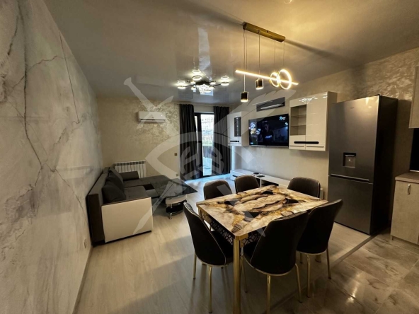 Дава се под наем Двустаен апартамент в София, Красно село - 91 кв.м за 747.66 € - Снимка #1