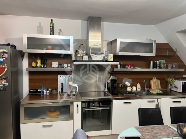 Дава се под наем Мезонет в София, Лозенец - 140 кв.м за 1196.97 € - Снимка #1