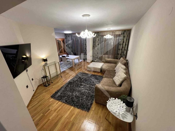 Дава се под наем Тристаен апартамент в София, Лозенец - 125 кв.м за 1246.44 € - Снимка #1