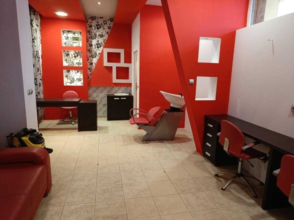 Дава се под наем  в Казанлък -  кв.м за 229.5 € - Снимка #1