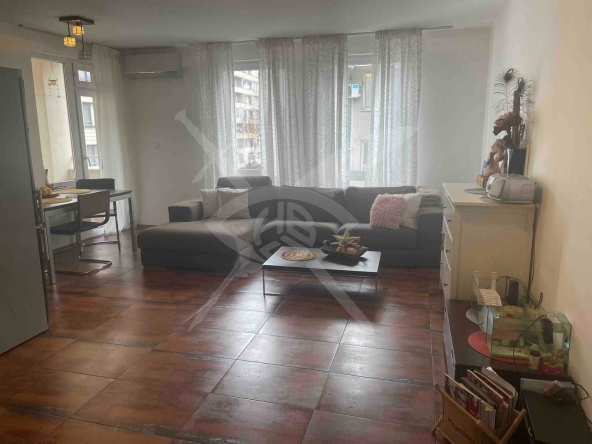 Тристаен апартамент в София, Гео Милев - 85 кв.м за 1860 €/кв.м - Снимка #1