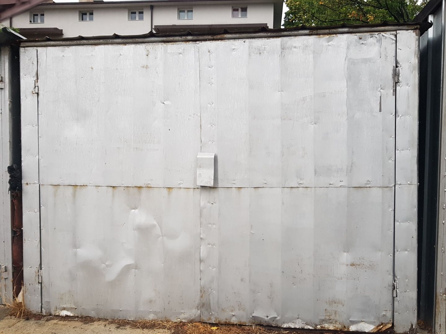 Дава се под наем Гараж / Паркомясто в Нова Загора - 12 кв.м за 15.3 € - Снимка #1