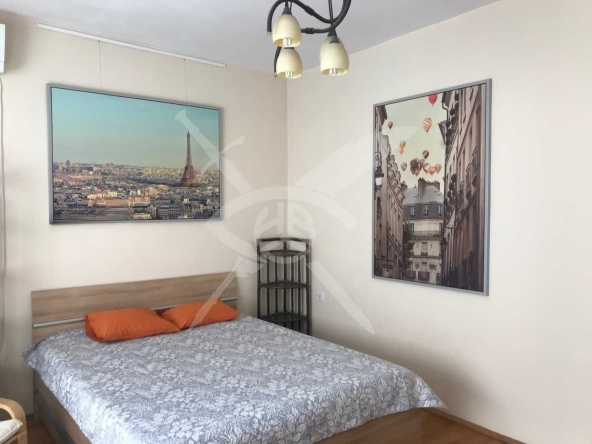 Дава се под наем Едностаен апартамент в София, Център - 50 кв.м за 698.19 € - Снимка #1