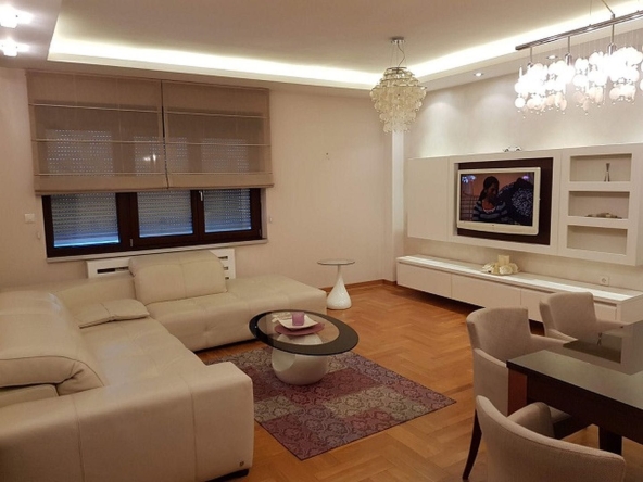 Тристаен апартамент в София, Овча купел - 85 кв.м за 1026 €/кв.м - Снимка #1