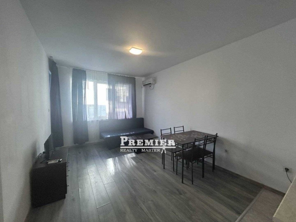 Двустаен апартамент в Поморие - 56 кв.м за 656 €/кв.м - Снимка #1