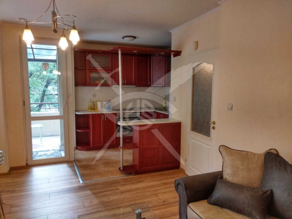 Дава се под наем Двустаен апартамент в София, Лозенец - 64 кв.м за 648.21 € - Снимка #1