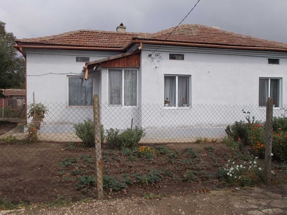 Къща в с. Преспа, Област Добрич - 87 кв.м за 334 €/кв.м - Снимка #1