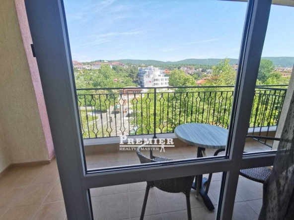 Едностаен апартамент в к.к. Слънчев бряг - 51 кв.м за 971 €/кв.м - Снимка #1