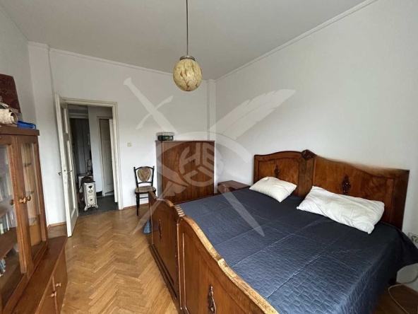 Дава се под наем Многостаен апартамент в София, Яворов - 135 кв.м за 947.58 € - Снимка #1