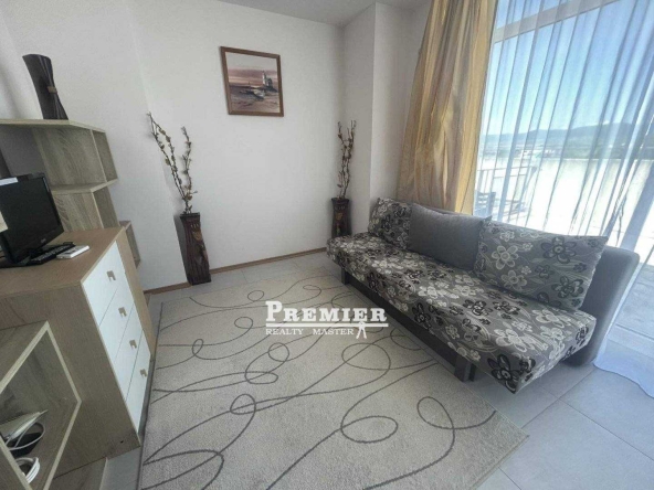 Двустаен апартамент в к.к. Слънчев бряг - 56 кв.м за 574 €/кв.м - Снимка #1