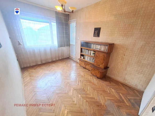 Тристаен апартамент в Русе, Център - 92 кв.м за 914 €/кв.м - Снимка #1