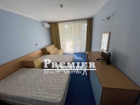 Двустаен апартамент в к.к. Слънчев бряг - 47 кв.м за 1120 €/кв.м - Снимка #1