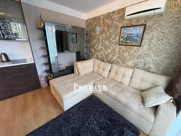 Тристаен апартамент в к.к. Слънчев бряг - 89 кв.м за 797 €/кв.м - Снимка #1