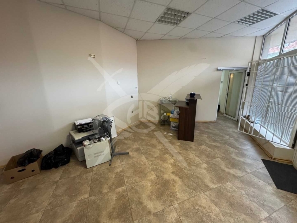 Дава се под наем Офис в София, Надежда 2 - 43 кв.м за 498.27 € - Снимка #1
