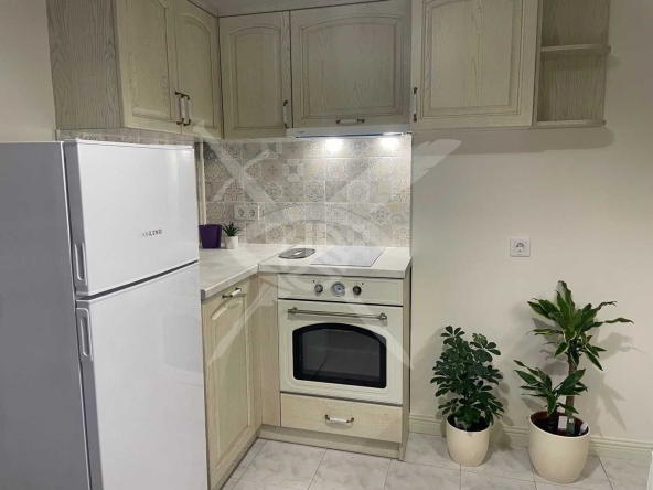 Дава се под наем Едностаен апартамент в София, Център - 50 кв.м за 648.21 € - Снимка #1