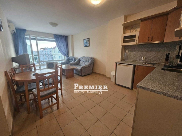 Двустаен апартамент в к.к. Слънчев бряг - 62 кв.м за 648 €/кв.м - Снимка #1