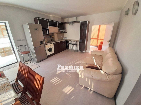 Тристаен апартамент в к.к. Слънчев бряг - 74 кв.м за 1109 €/кв.м - Снимка #1