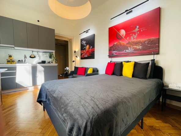 Дава се под наем Едностаен апартамент в София, Център - 45 кв.м за 331.5 € - Снимка #1