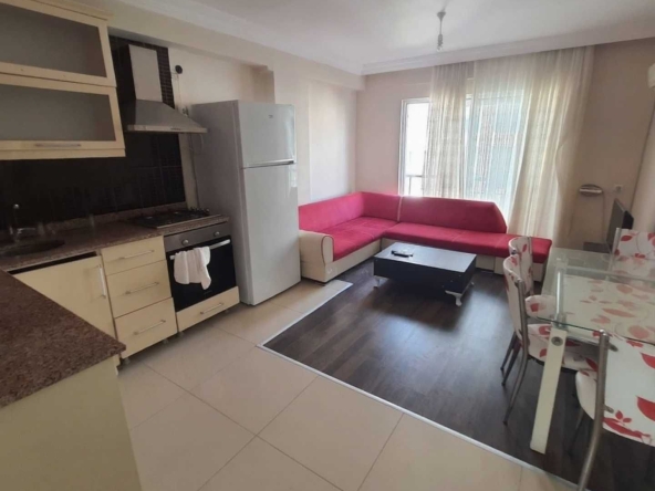 Дава се под наем Двустаен апартамент в Пловдив, Център - 60 кв.м за 298.86 € - Снимка #1