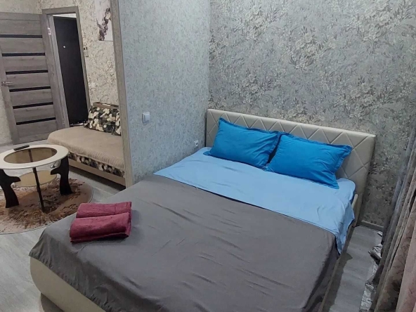 Дава се под наем Едностаен апартамент в Пловдив, Кършияка - 40 кв.м за 204 € - Снимка #1