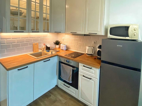 Дава се под наем Двустаен апартамент в Варна, Левски - 60 кв.м за 562 € - Снимка #1