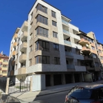 Дава се под наем Тристаен апартамент в Казанлък - 101 кв.м за 136680 € - Снимка #1