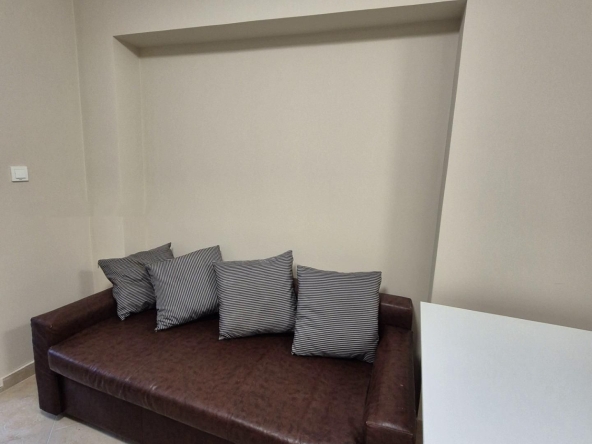 Дава се под наем Тристаен апартамент в София, Малинова долина - 85 кв.м за 818 € - Снимка #1