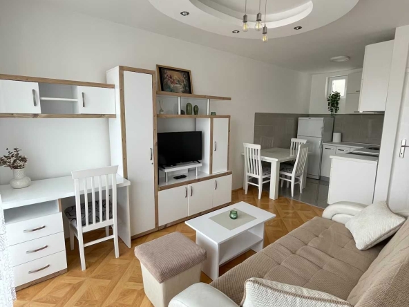 Дава се под наем Двустаен апартамент в София, Манастирски ливади - 62 кв.м за 619 € - Снимка #1