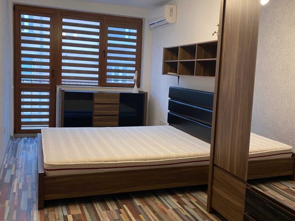 Дава се под наем Двустаен апартамент в Варна, Център - 55 кв.м за 747.66 € - Снимка #1