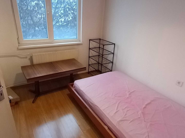 Дава се под наем Тристаен апартамент в София, Зона Б-18 - 75 кв.м за 483.48 € - Снимка #1