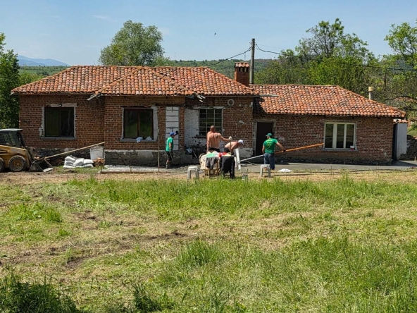 Къща в с. Искра, Област Пловдив - 90 кв.м за 261 €/кв.м - Снимка #1