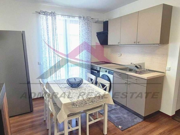 Дава се под наем Двустаен апартамент в Варна, Конфуто - 50 кв.м за 511 € - Снимка #1