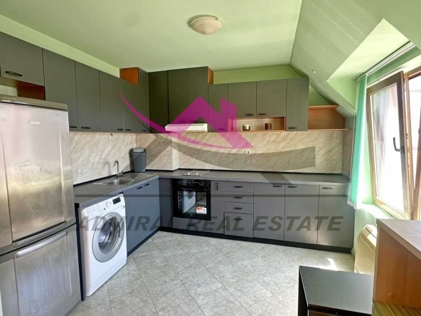 Дава се под наем Четиристаен апартамент в Варна, Бриз - 130 кв.м за 687.99 € - Снимка #1