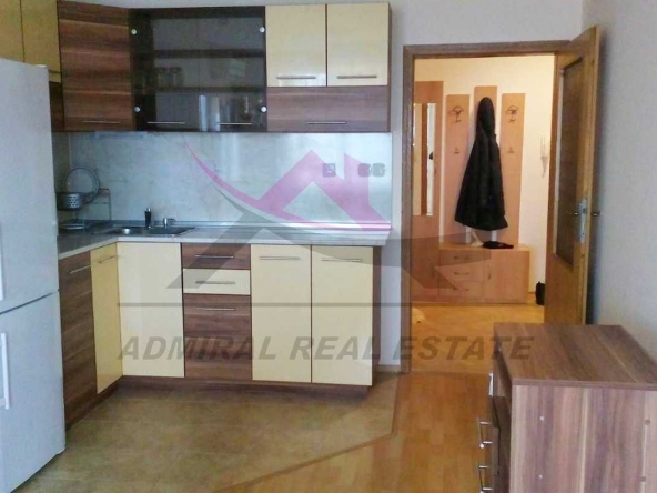 Дава се под наем Тристаен апартамент в Варна, Левски - 80 кв.м за 450 € - Снимка #1