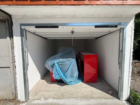 Гараж / Паркомясто в Търговище, Център - 25 кв.м за 755 €/кв.м - Снимка #1