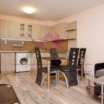 Дава се под наем Тристаен апартамент в Варна, Колхозен пазар - 85 кв.м за 700 € - Снимка #1