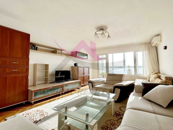 Дава се под наем Четиристаен апартамент в Варна, Колхозен пазар - 100 кв.м за 600 € - Снимка #1