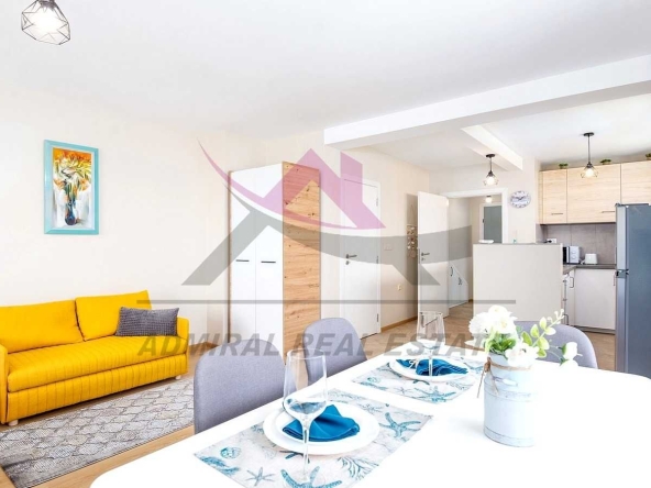 Дава се под наем Едностаен апартамент в Варна, м-т Св. Никола - 43 кв.м за 420 € - Снимка #1