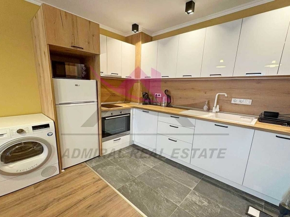 Дава се под наем Двустаен апартамент в Варна, Възраждане 3 - 60 кв.м за 460 € - Снимка #1