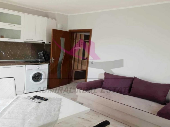 Дава се под наем Двустаен апартамент в Варна, Възраждане 3 - 65 кв.м за 409 € - Снимка #1