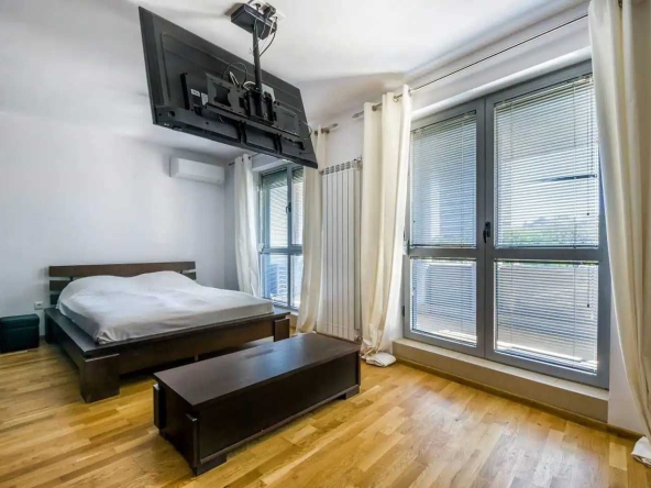 Дава се под наем Мезонет в София, Лозенец - 315 кв.м за 2500 € - Снимка #1