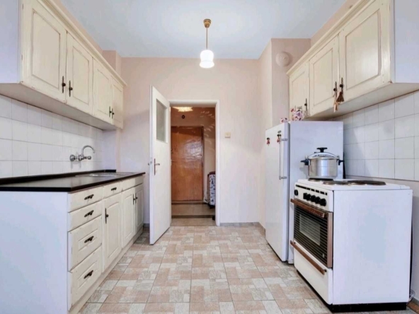 Двустаен апартамент в София, Изток - 89 кв.м за 3725 €/кв.м - Снимка #1