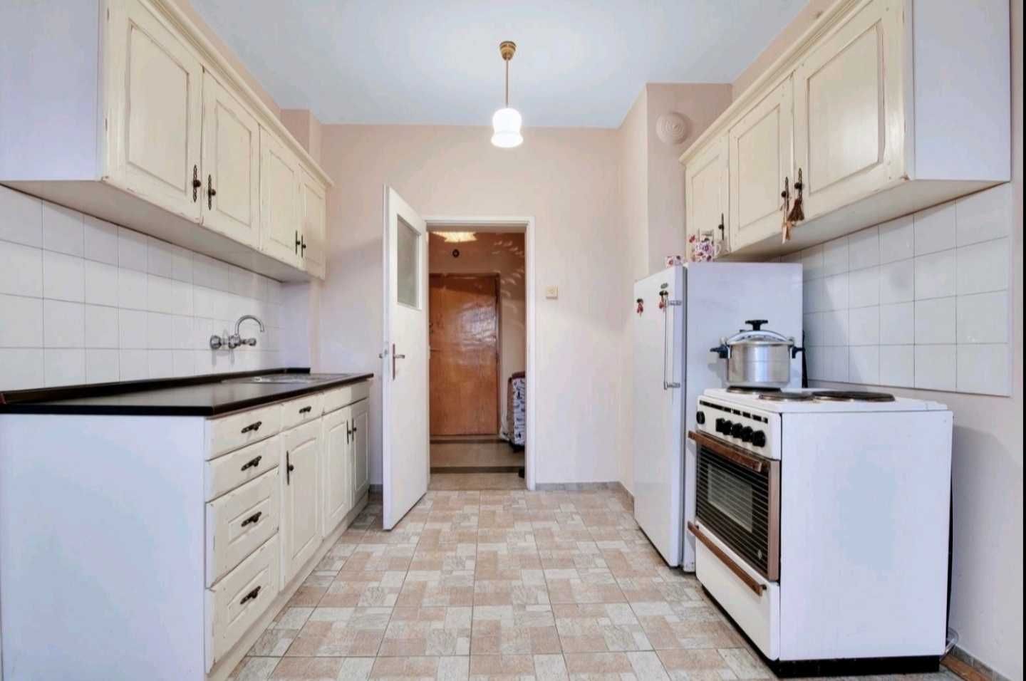 Двустаен апартамент в София, Изток - 89 кв.м за 3725 €/кв.м - Снимка #1