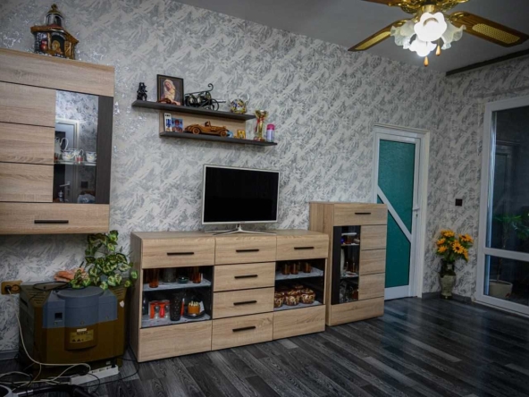 Двустаен апартамент в Шумен, Тракия - 58 кв.м за 765 €/кв.м - Снимка #1