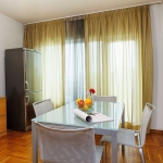 Дава се под наем Тристаен апартамент в София, Гео Милев - 150 кв.м за 830 € - Снимка #1