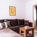 Дава се под наем Двустаен апартамент в София, Изток - 64 кв.м за 549 € - Снимка #1