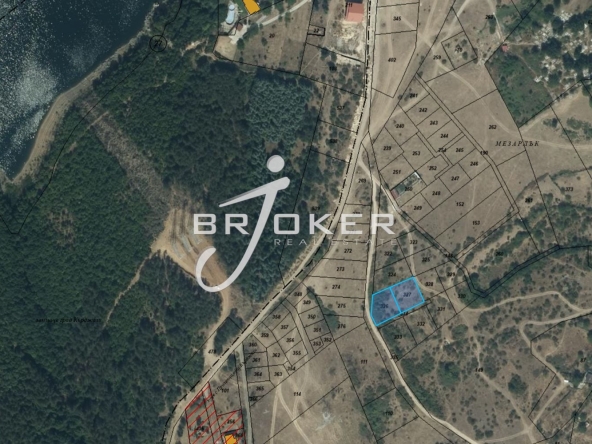 Парцел в Кърджали, Прилепци - 1325 кв.м за 46 €/кв.м - Снимка #1